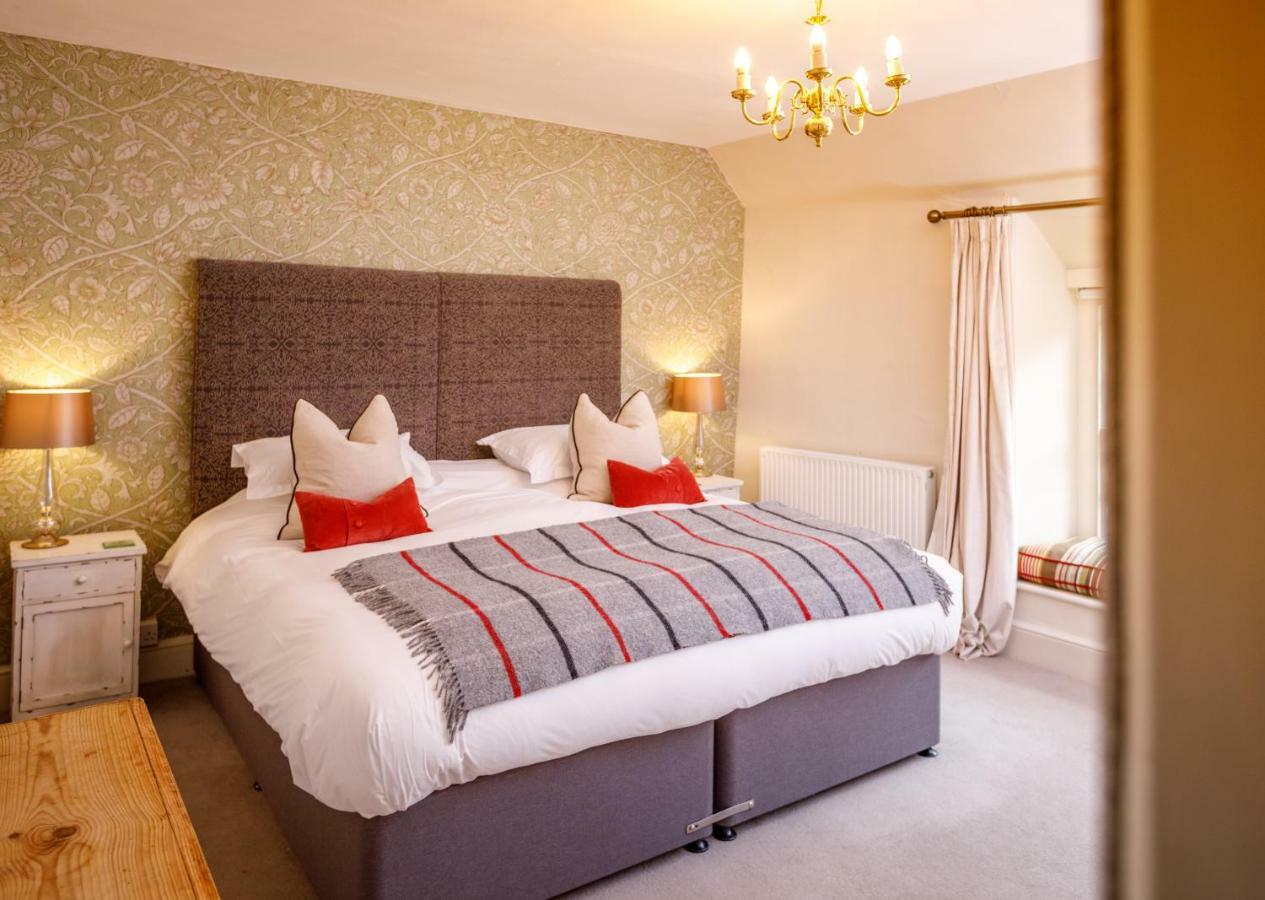 Trewornan Manor Bed & Breakfast Wadebridge Ngoại thất bức ảnh
